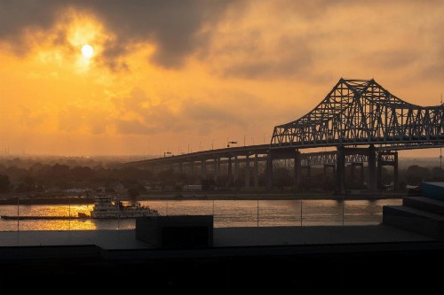 New Orleans Marriott Warehouse Arts District - image 22