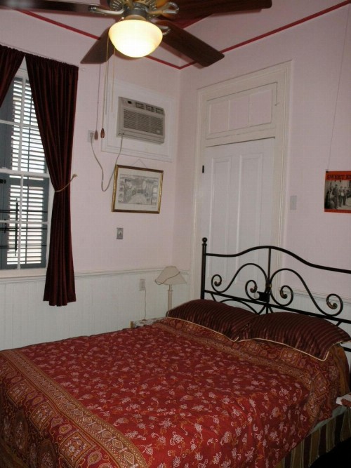 The Burgundy Bed and Breakfast - image 13