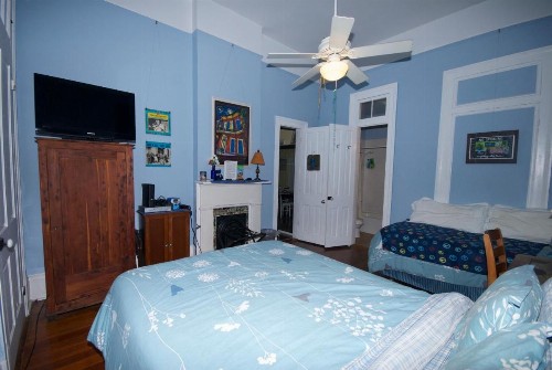 The Burgundy Bed and Breakfast - image 25