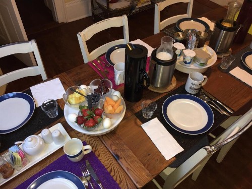 The Burgundy Bed and Breakfast - image 38
