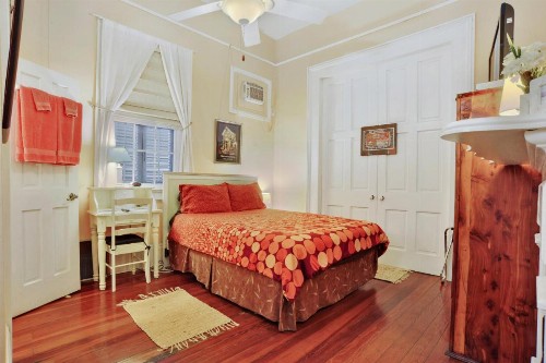 The Burgundy Bed and Breakfast - image 8
