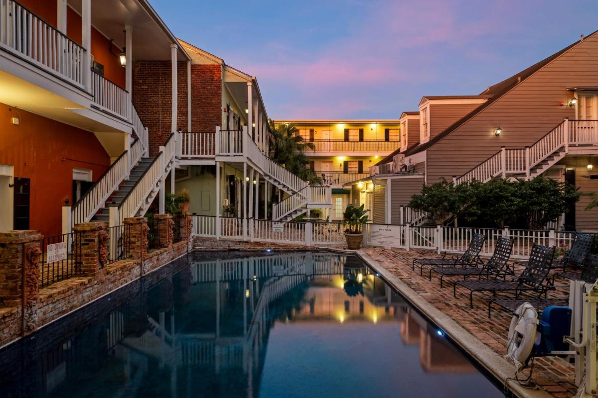 New Orleans Courtyard Hotel - main image