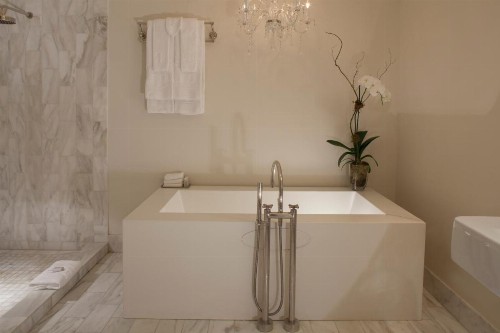International House Hotel - image 21