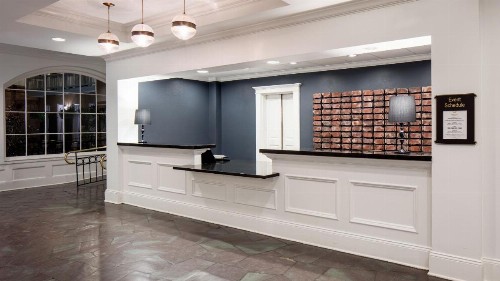 Holiday Inn Hotel French Quarter-Chateau Lemoyne an IHG Hotel - image 16