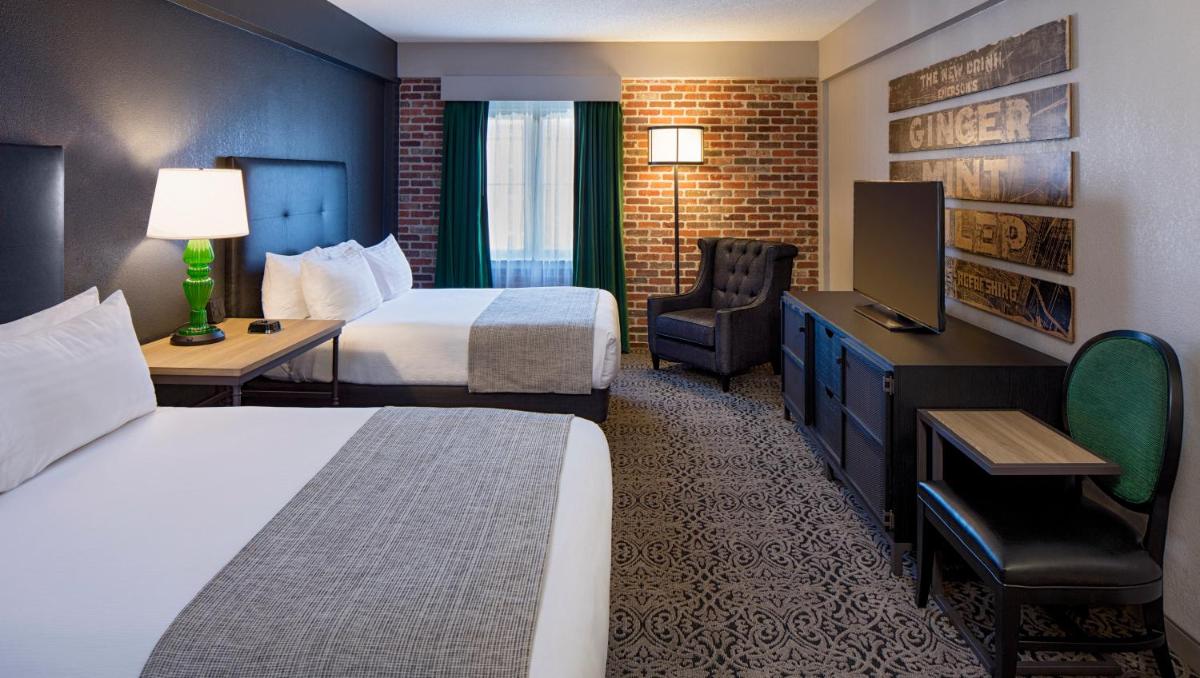 Holiday Inn Hotel French Quarter-Chateau Lemoyne an IHG Hotel - image 6