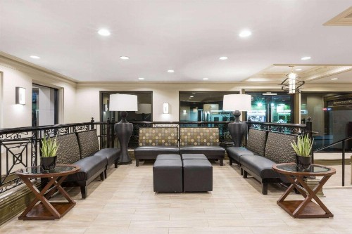 Wyndham New Orleans French Quarter - image 10