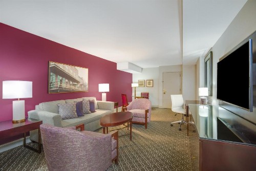 Astor Crowne Plaza New Orleans French Quarter Corner of Bourbon and Canal - image 11