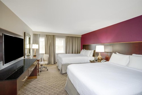 Astor Crowne Plaza New Orleans French Quarter Corner of Bourbon and Canal - image 16