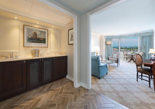 Windsor Court Hotel - image 25