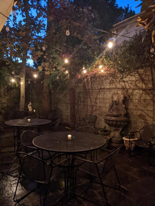 Balcony Guest House - image 3