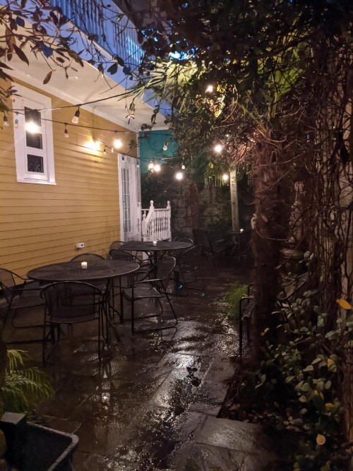 Balcony Guest House - image 39