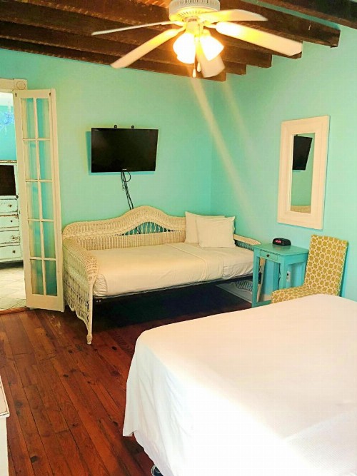 Creole Gardens Guesthouse and Inn - image 19