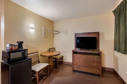 Relax Inn and Suites New Orleans - image 14