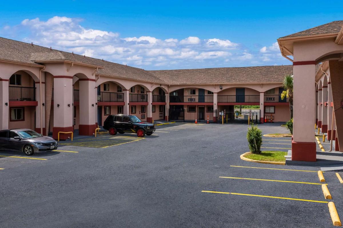 Relax Inn and Suites New Orleans - image 6