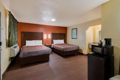 Relax Inn and Suites New Orleans - image 7