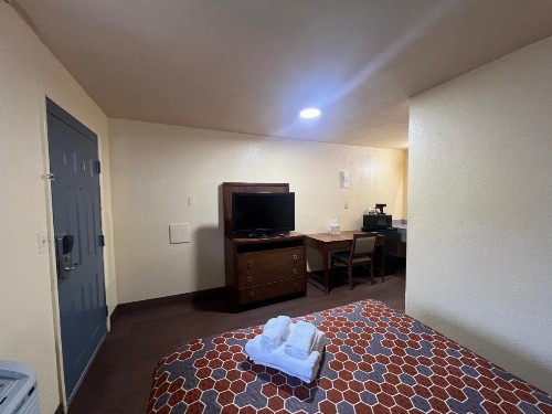 Relax Inn and Suites New Orleans - image 8