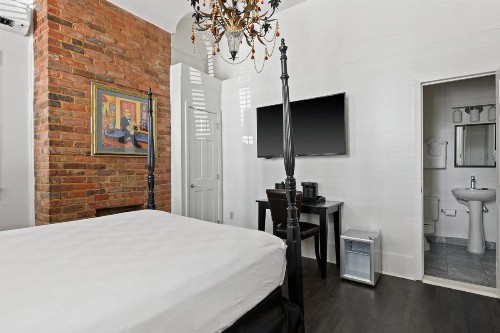 Historic Streetcar Inn - image 11