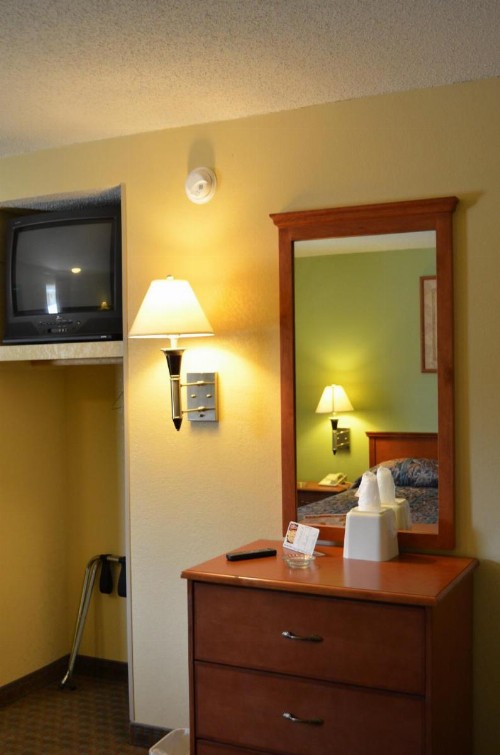 Royal Inn Of New Orleans - image 6
