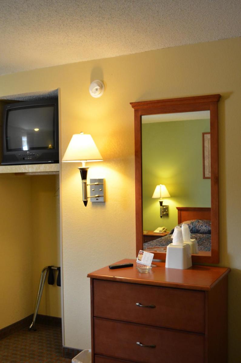 Royal Inn Of New Orleans - image 6