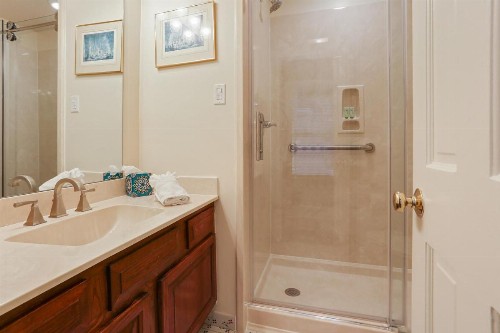 Grenoble House - image 35