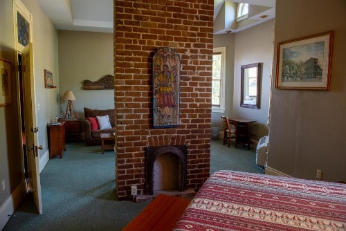 The Lookout Inn - image 5