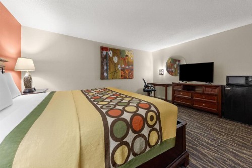 Super 8 by Wyndham New Orleans - image 20