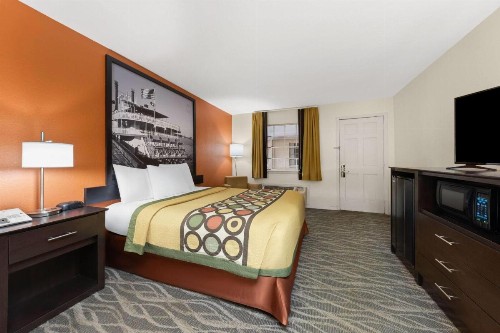 Super 8 by Wyndham New Orleans - image 27