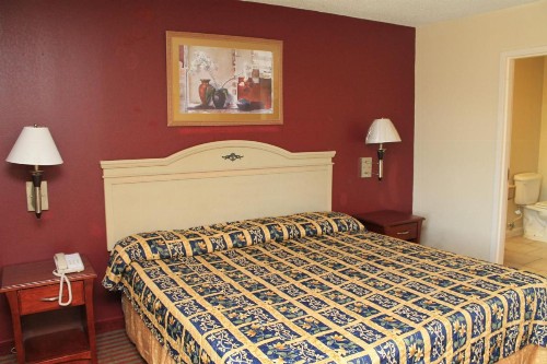 Best Way Inn and Suites - New Orleans - image 1