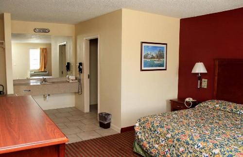 Best Way Inn and Suites - New Orleans - image 11