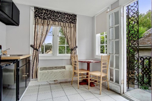 Rathbone Mansions New Orleans - image 37