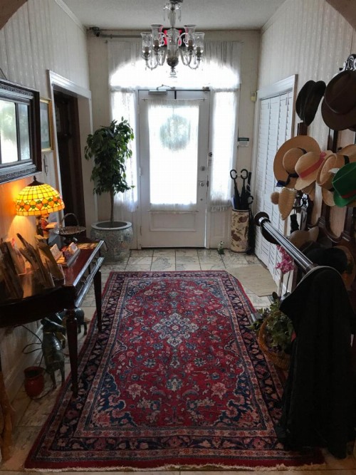 Rose Manor Bed & Breakfast - image 14