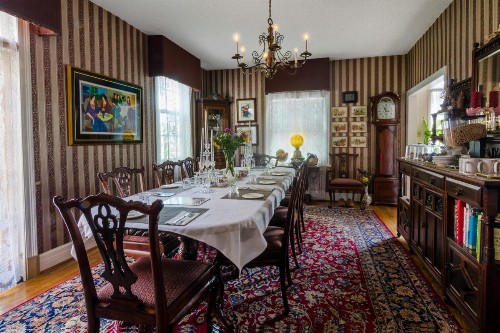 Rose Manor Bed & Breakfast - image 19