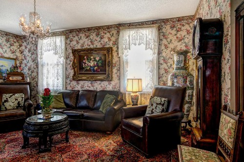 Rose Manor Bed & Breakfast - image 20