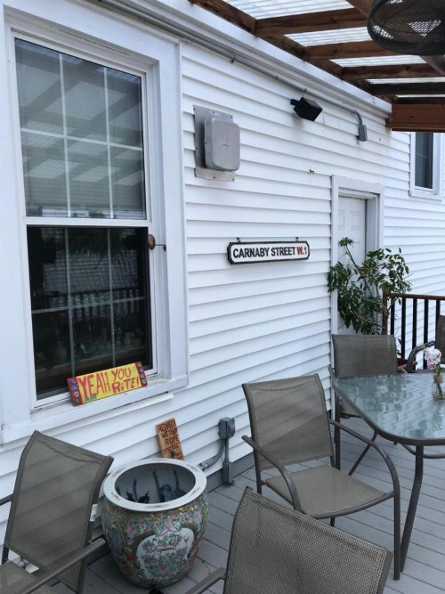 Rose Manor Bed & Breakfast - image 4