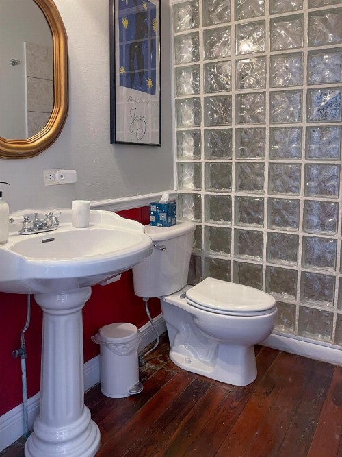 Blue60 Guest House - image 14