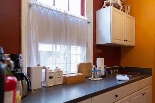 Blue60 Guest House - image 32