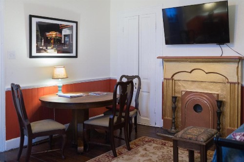 Blue60 Guest House - image 9