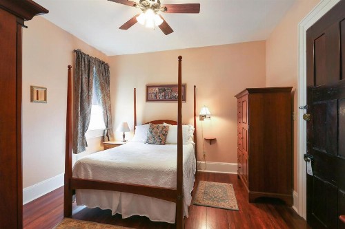 Elysian Fields Inn - image 3