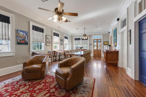 Elysian Fields Inn - image 5