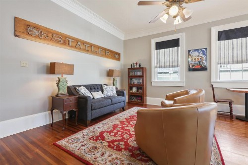Elysian Fields Inn - image 7