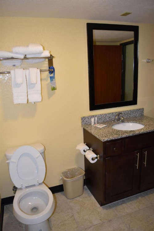 Days Inn by Wyndham New Orleans Pontchartrain - image 12