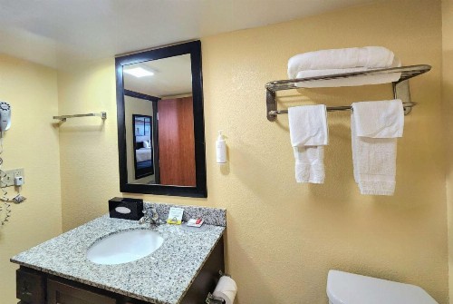 Days Inn by Wyndham New Orleans Pontchartrain - image 4