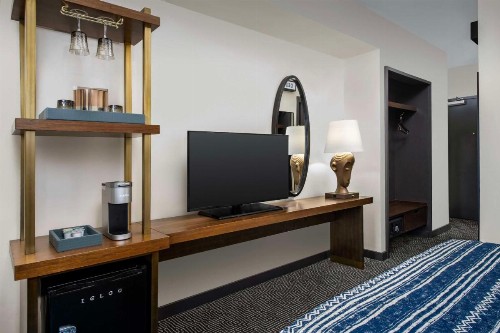 Troubadour Hotel New Orleans Tapestry Collection By Hilton - image 34