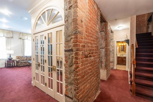 Quarter House - image 21