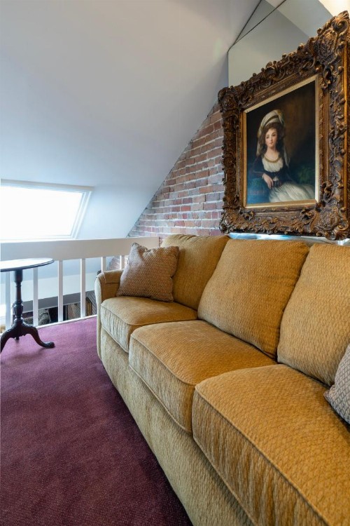 Quarter House - image 25