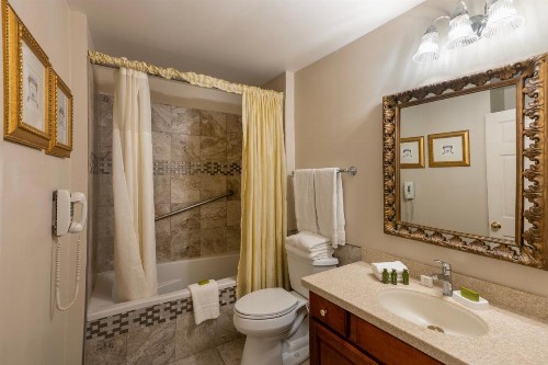 Quarter House - image 26