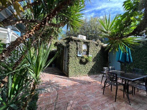 Antonine Apartment Upper Garden District - image 14