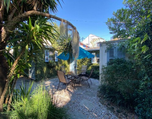 Antonine Apartment Upper Garden District - image 9