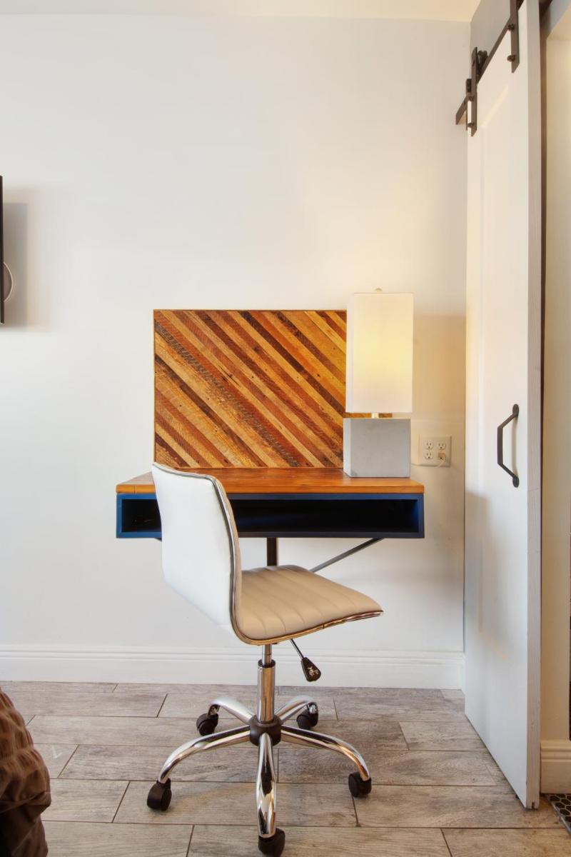 The Ben Louie - image 6