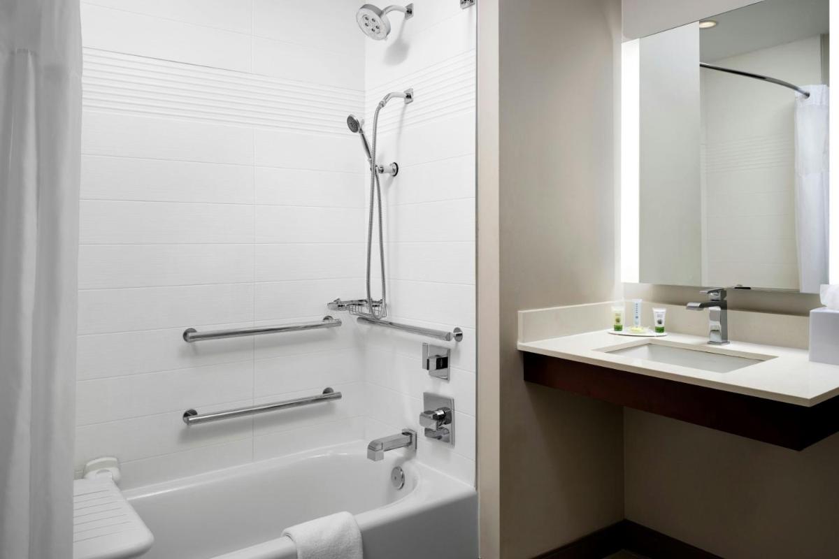 TownePlace Suites by Marriott New Orleans Downtown/Canal Street - image 6